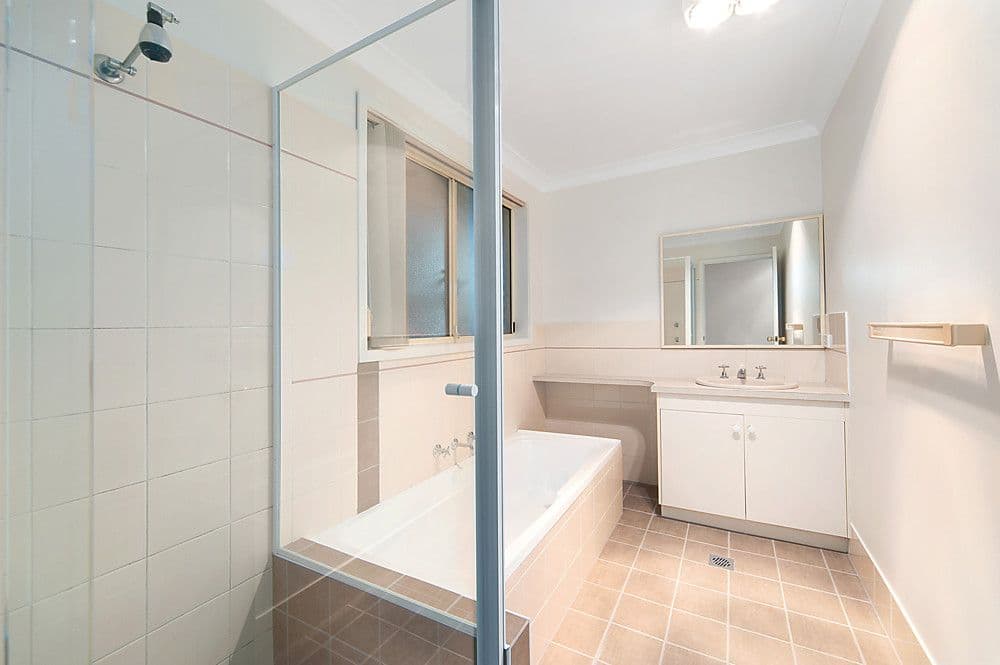 14 Wyldwood Crescent, Baulkham Hills - Thumbnail 5