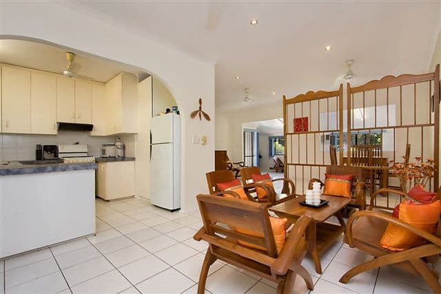 14 Edgeview Court, LEANYER NT 0812, Leanyer - Thumbnail 2