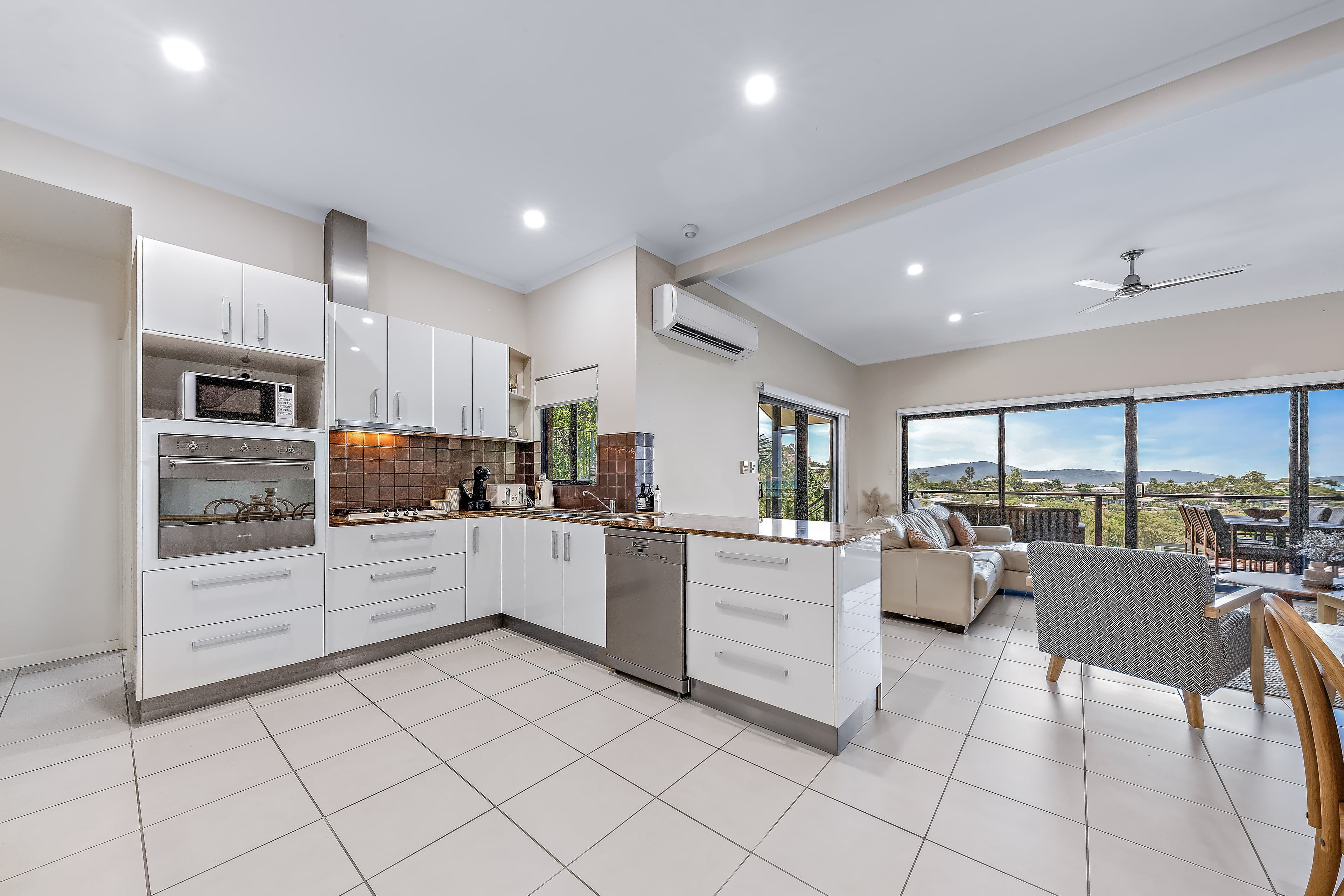 18 Stonehaven Court, Airlie Beach QLD 4802, Airlie Beach - Thumbnail 6