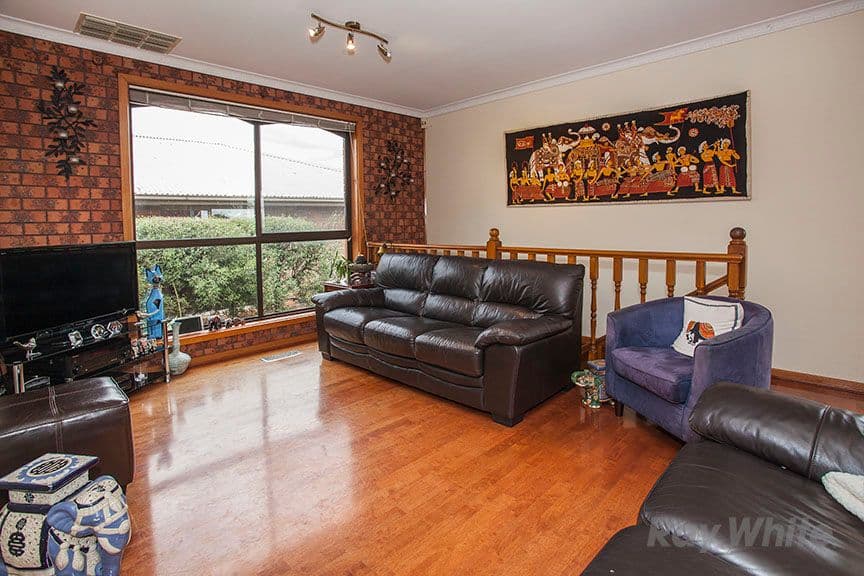 16 Brandon Court, Endeavour Hills VIC 3802, Endeavour Hills - Thumbnail 4