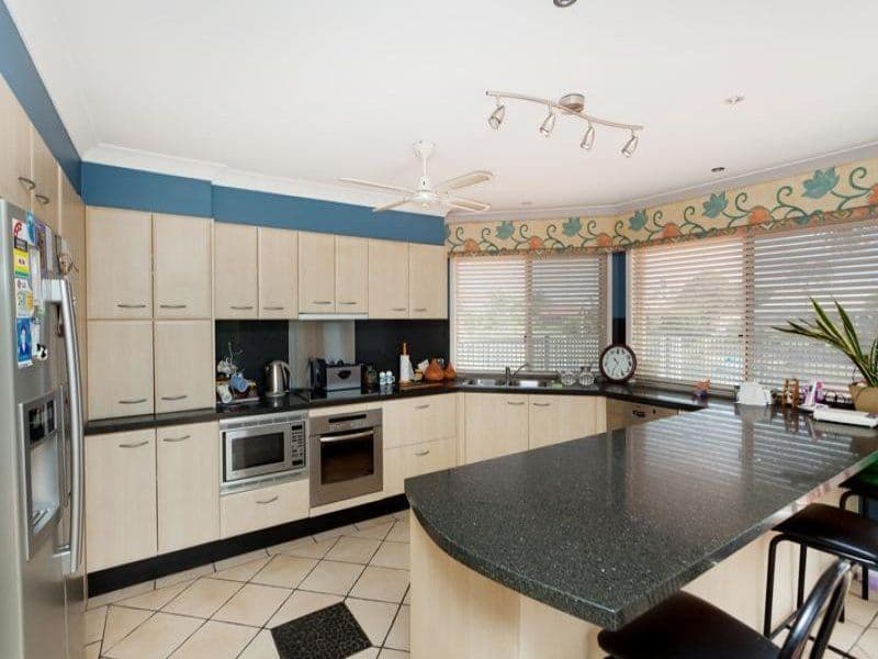 217 Markeri Street, MERMAID WATERS QLD 4218, Mermaid Waters - Thumbnail 3