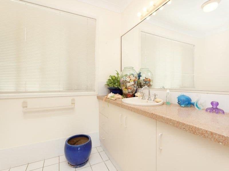 217 Markeri Street, MERMAID WATERS QLD 4218, Mermaid Waters - Thumbnail 7