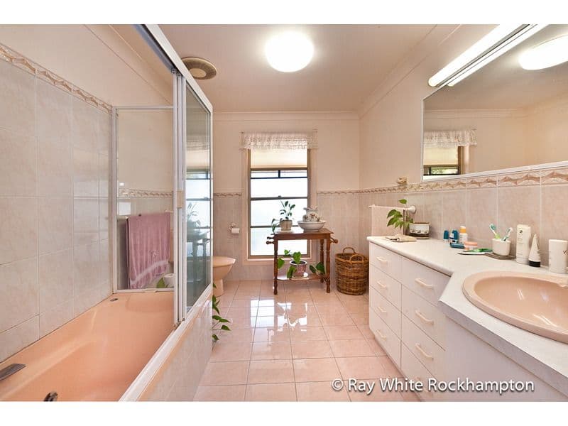 71 Hendy Drive, GLENLEE QLD 4711, Glenlee - Thumbnail 6