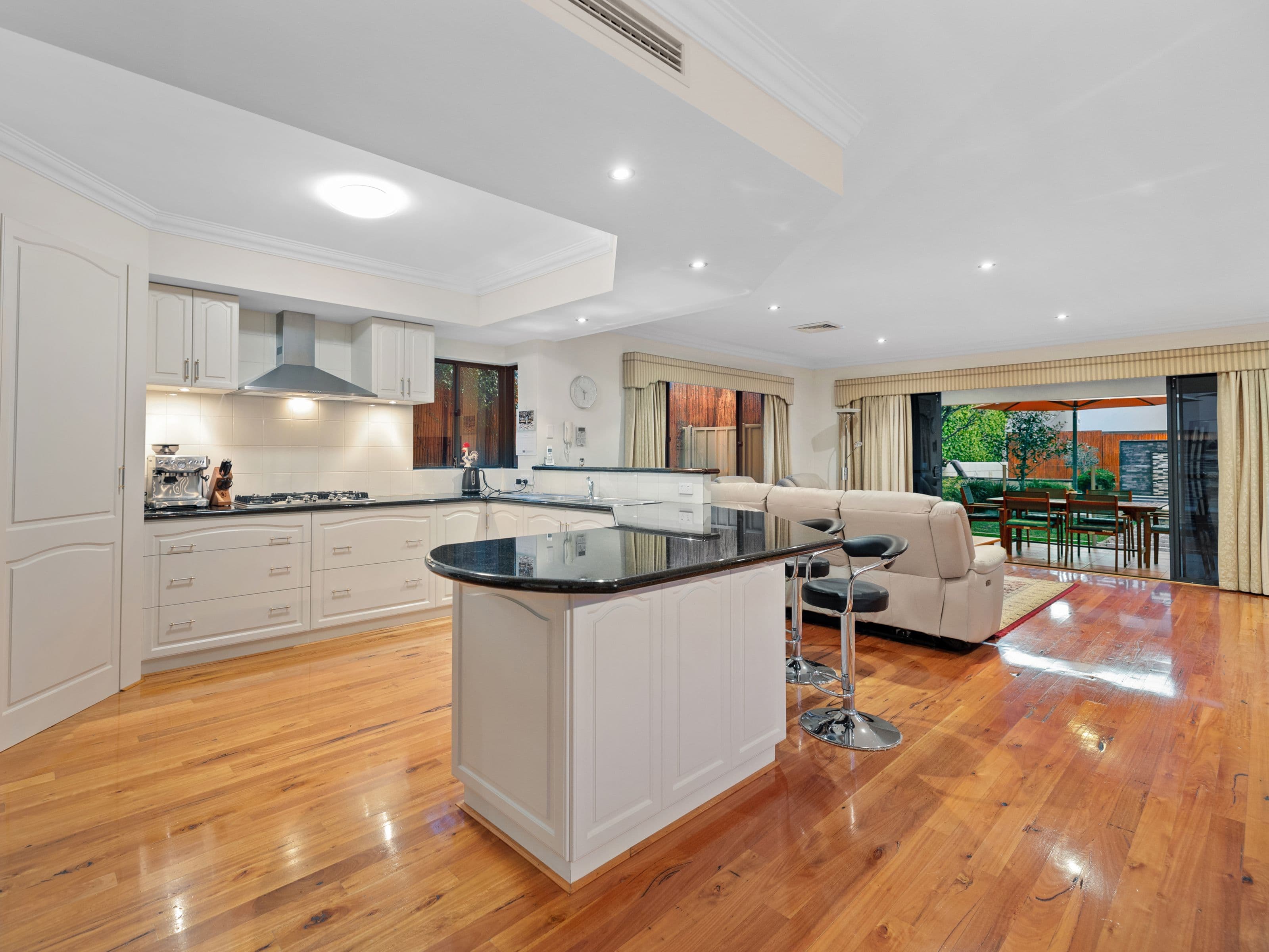 21A Pepler Avenue, Salter Point WA 6152, Salter Point - Thumbnail 6