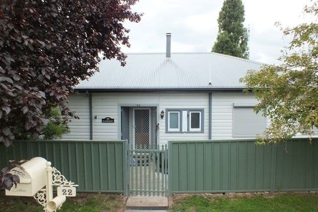 22 Raleigh Street, Oberon - Image 1