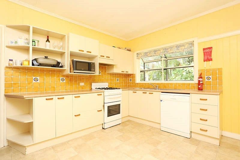 126 Strong Avenue, Graceville QLD 4075, Graceville - Thumbnail 4