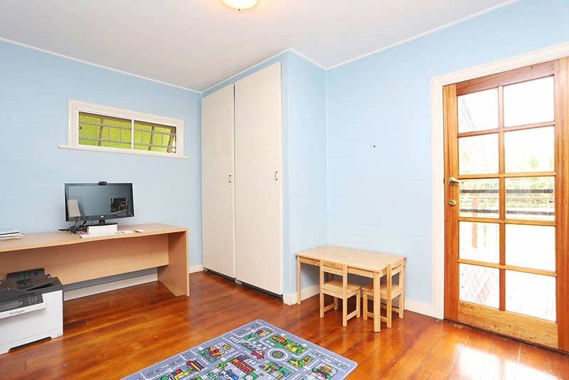 126 Strong Avenue, Graceville QLD 4075, Graceville - Thumbnail 6