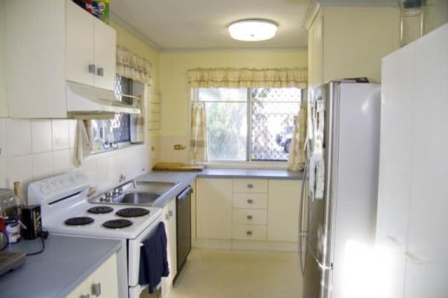 2 Turra Court, MOUNT LOUISA QLD 4814, Mount Louisa - Thumbnail 3