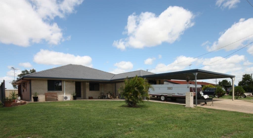 32 Woolein cresent, BILOELA QLD 4715, Biloela - Thumbnail 2