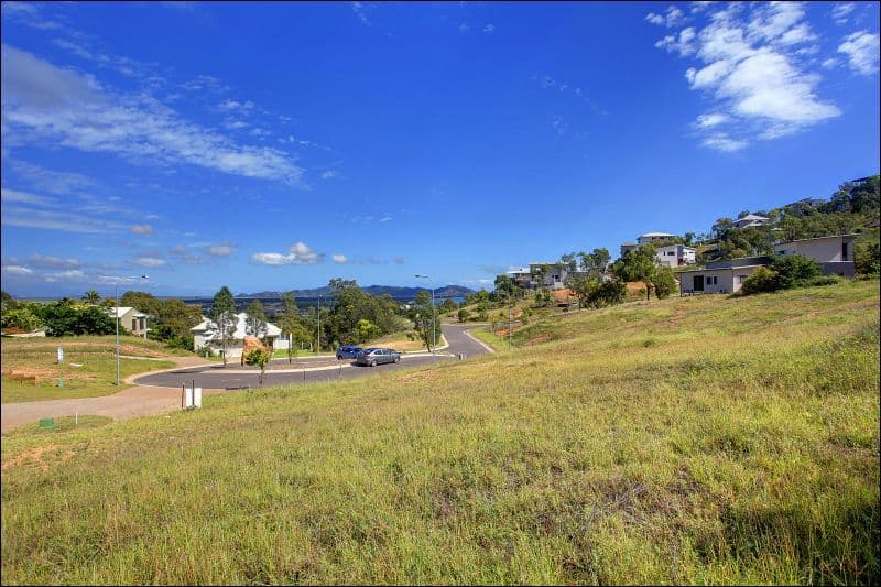 6 Chandon Place, CASTLE HILL QLD 4810, Castle Hill - Thumbnail 2