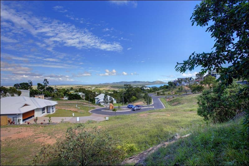 6 Chandon Place, CASTLE HILL QLD 4810, Castle Hill - Thumbnail 4