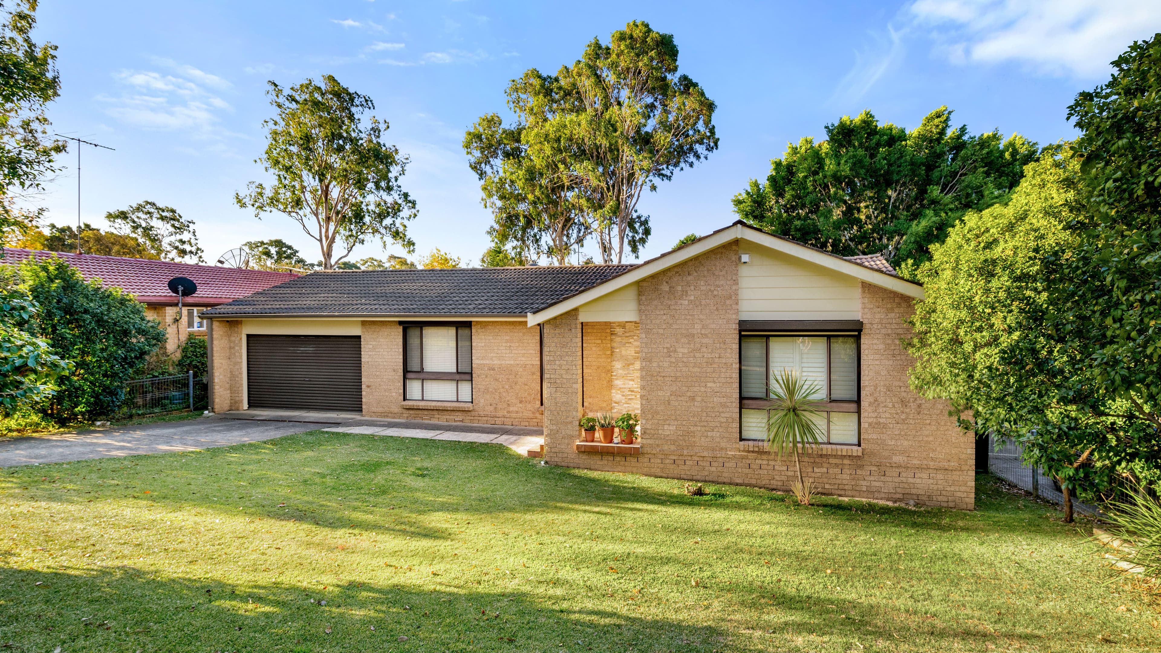 4 Enid Place, Ingleburn NSW 2565, Ingleburn - Image 1