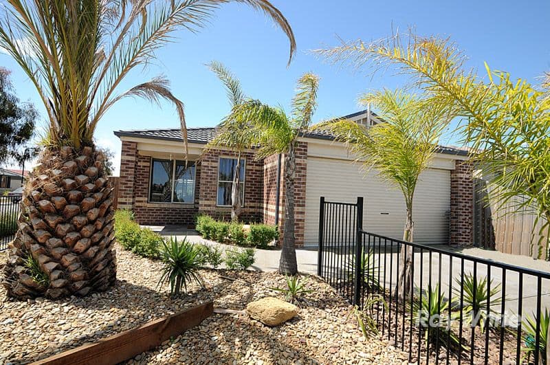 77 Calais Circuit, CRANBOURNE VIC 3977, Cranbourne West - Thumbnail 2