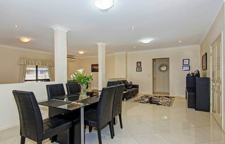 24 Melnik Drive, LOGANLEA QLD 4131, Loganlea - Thumbnail 4