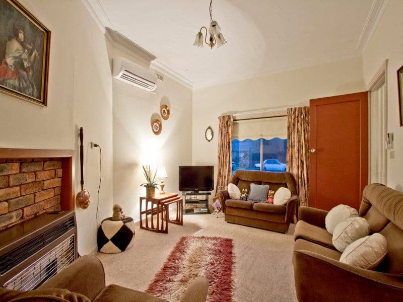 24 Campbell Street, FRANKSTON VIC 3199, Frankston - Thumbnail 2