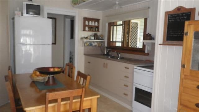 59 Gregory Street, ROMA QLD 4455, Roma - Thumbnail 4