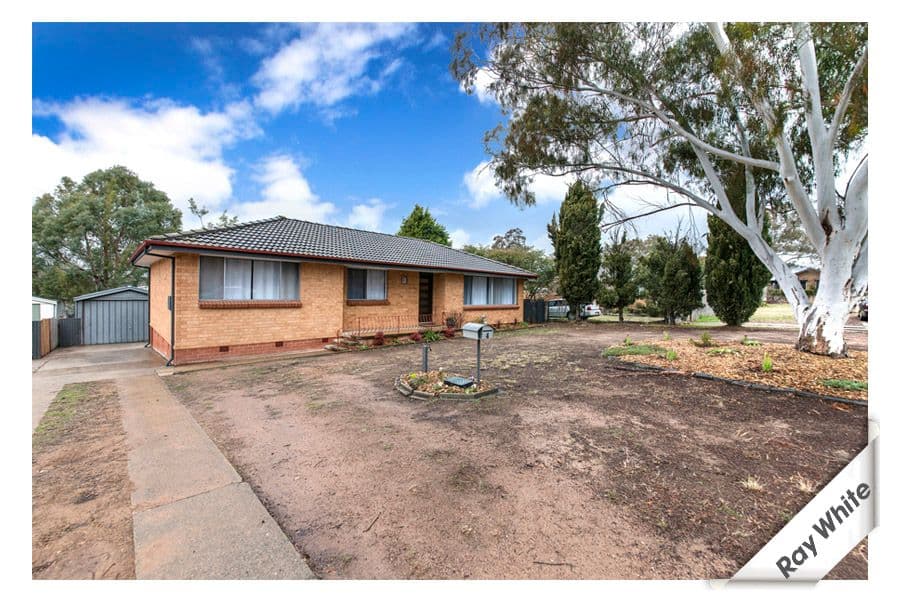 4 Bendigo Street, FISHER ACT 2611, Fisher - Thumbnail 2