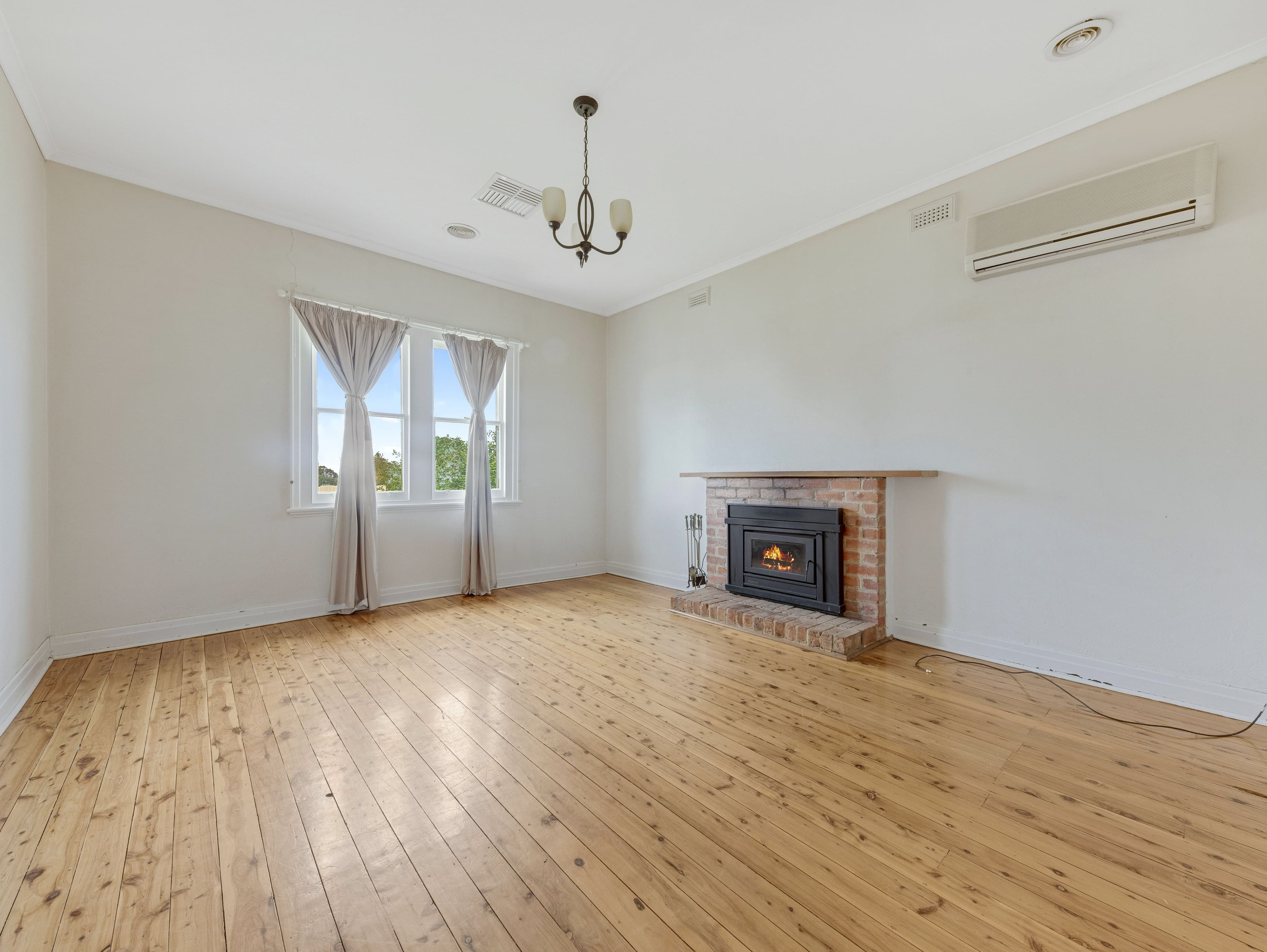33 Meehan Street, Rutherglen VIC 3685, Rutherglen - Thumbnail 2