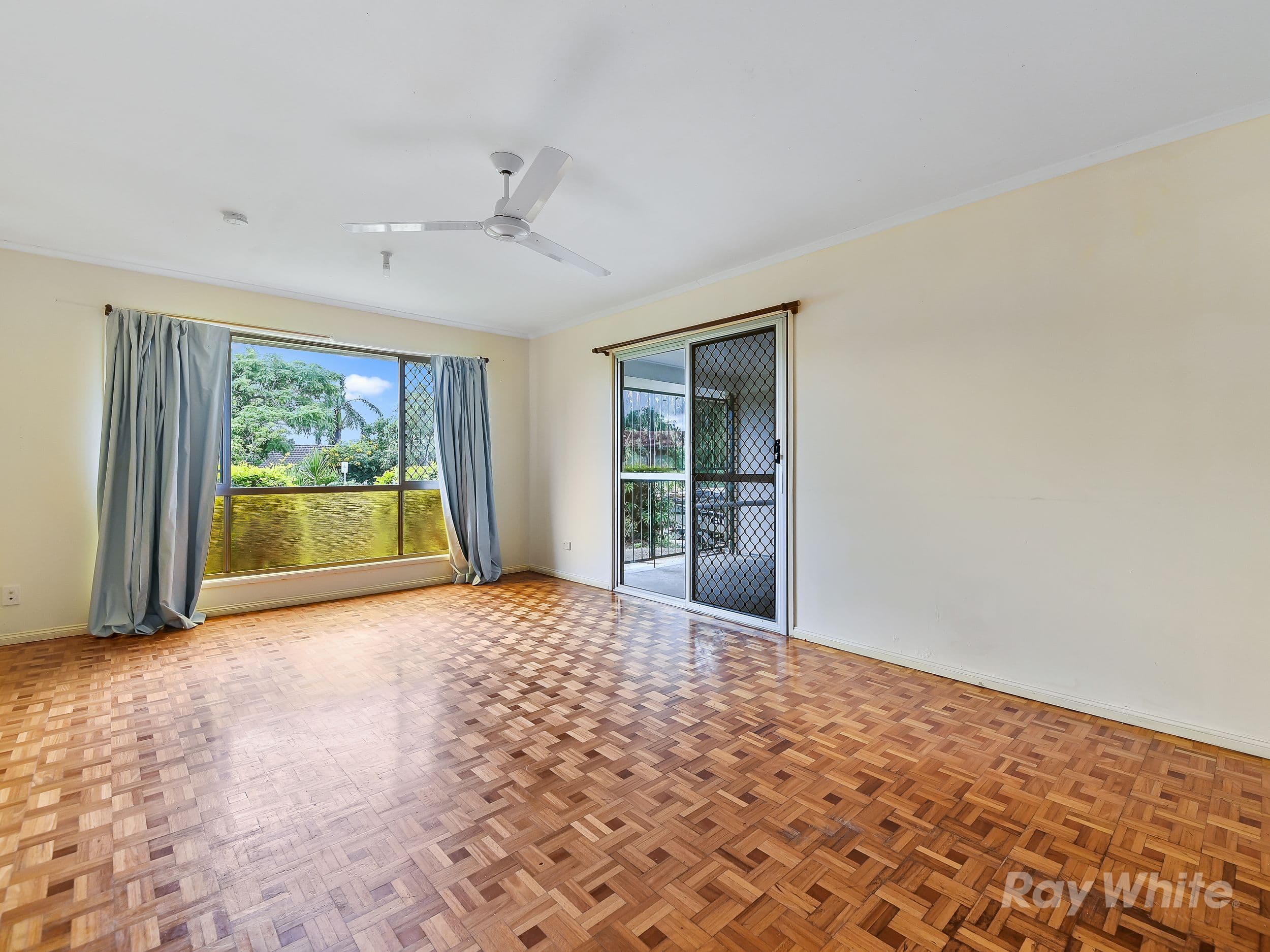 1/6 Collins Avenue, Altona North - Thumbnail 2