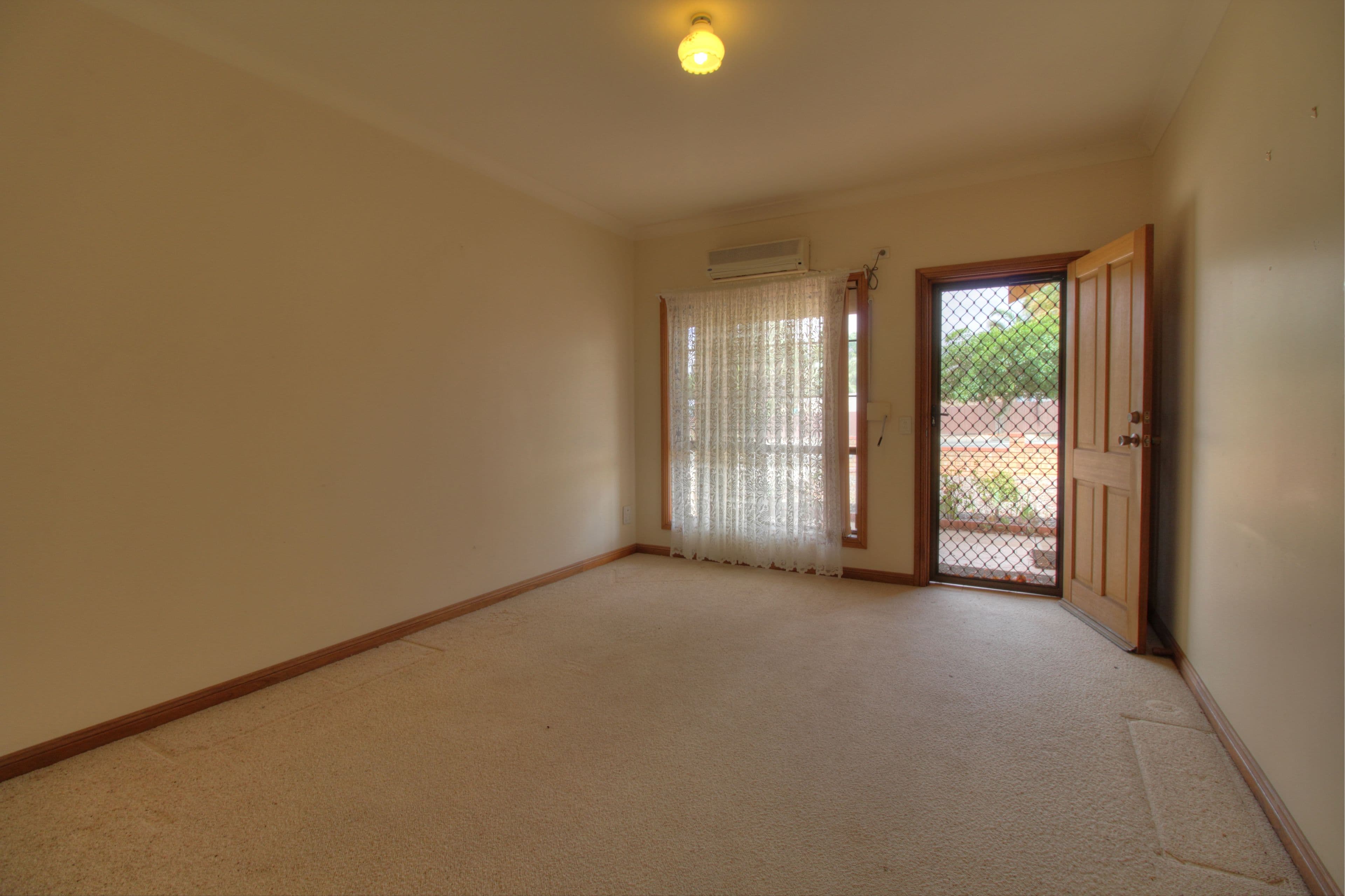 Unit 1, 16 Ritchie Street, Barmera SA 5345, Barmera - Thumbnail 2