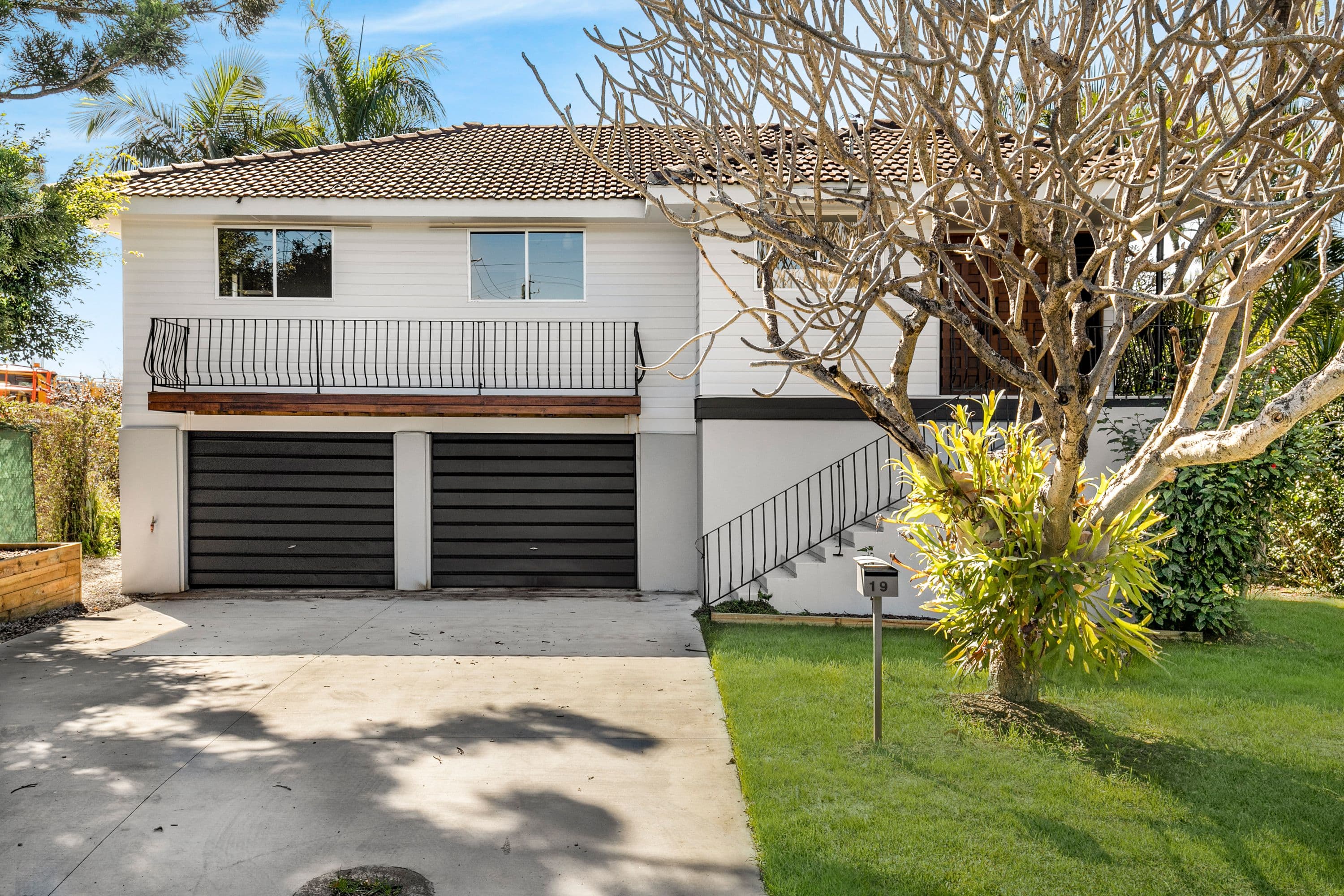 19 Dundas Street, Oxley QLD 4075, Oxley - Thumbnail 2