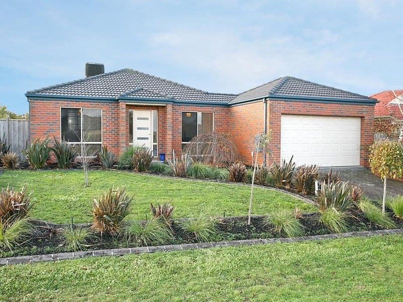 102 Robinswood Parade, NARRE WARREN SOUTH VIC 3805, Narre Warren South - Image 1