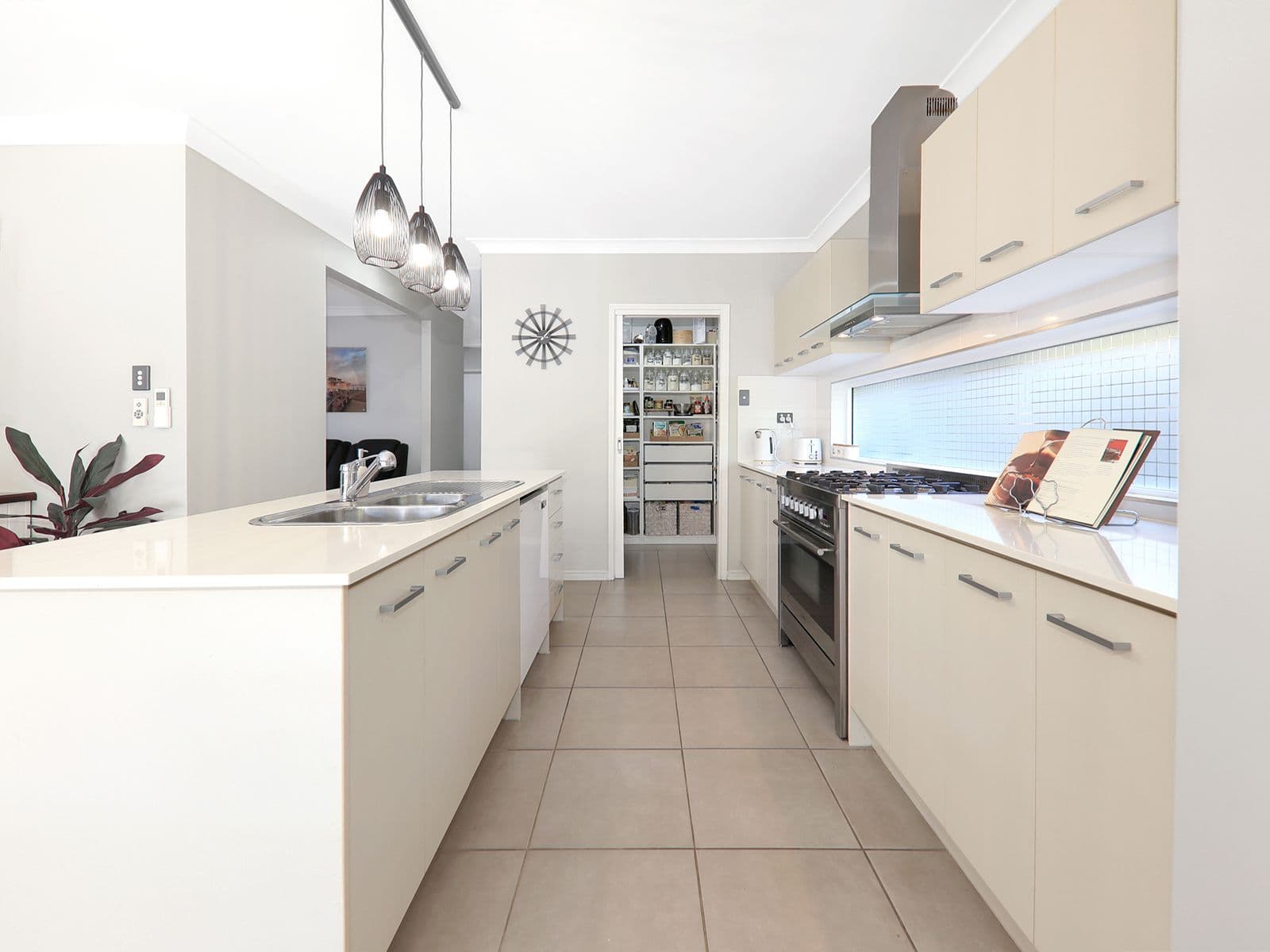 2 Isobel Street, Clontarf QLD 4019, Clontarf - Thumbnail 6