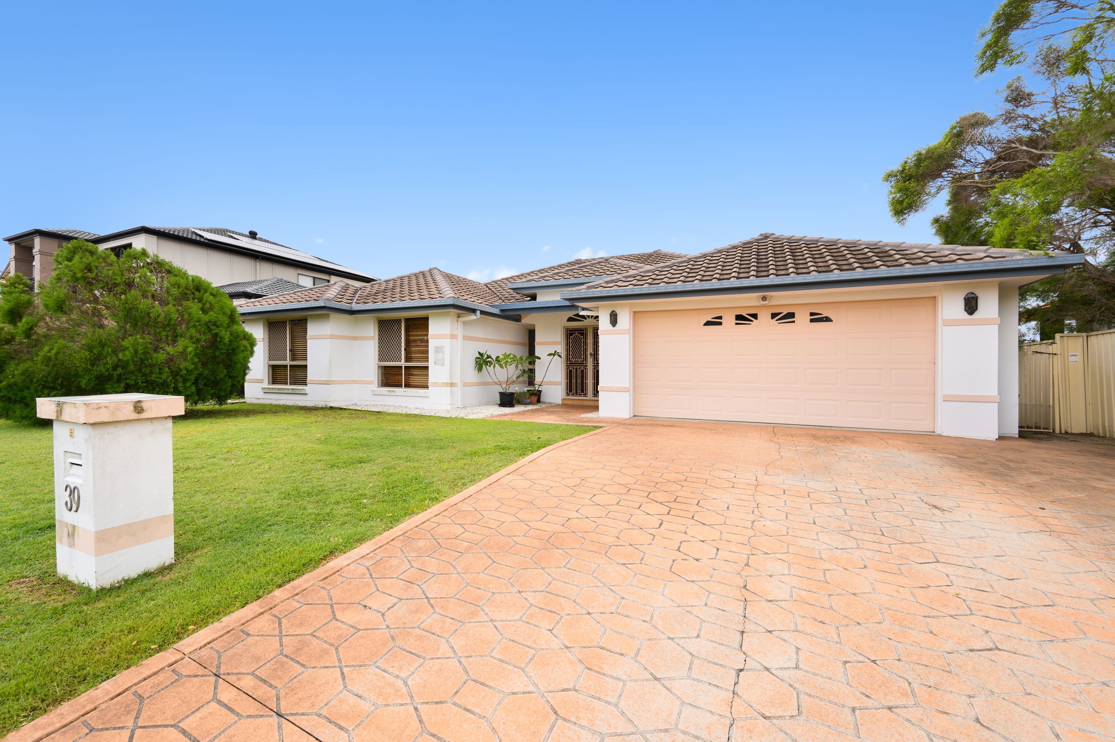 39 Ingles Circuit, Arundel QLD 4214, Arundel - Image 1