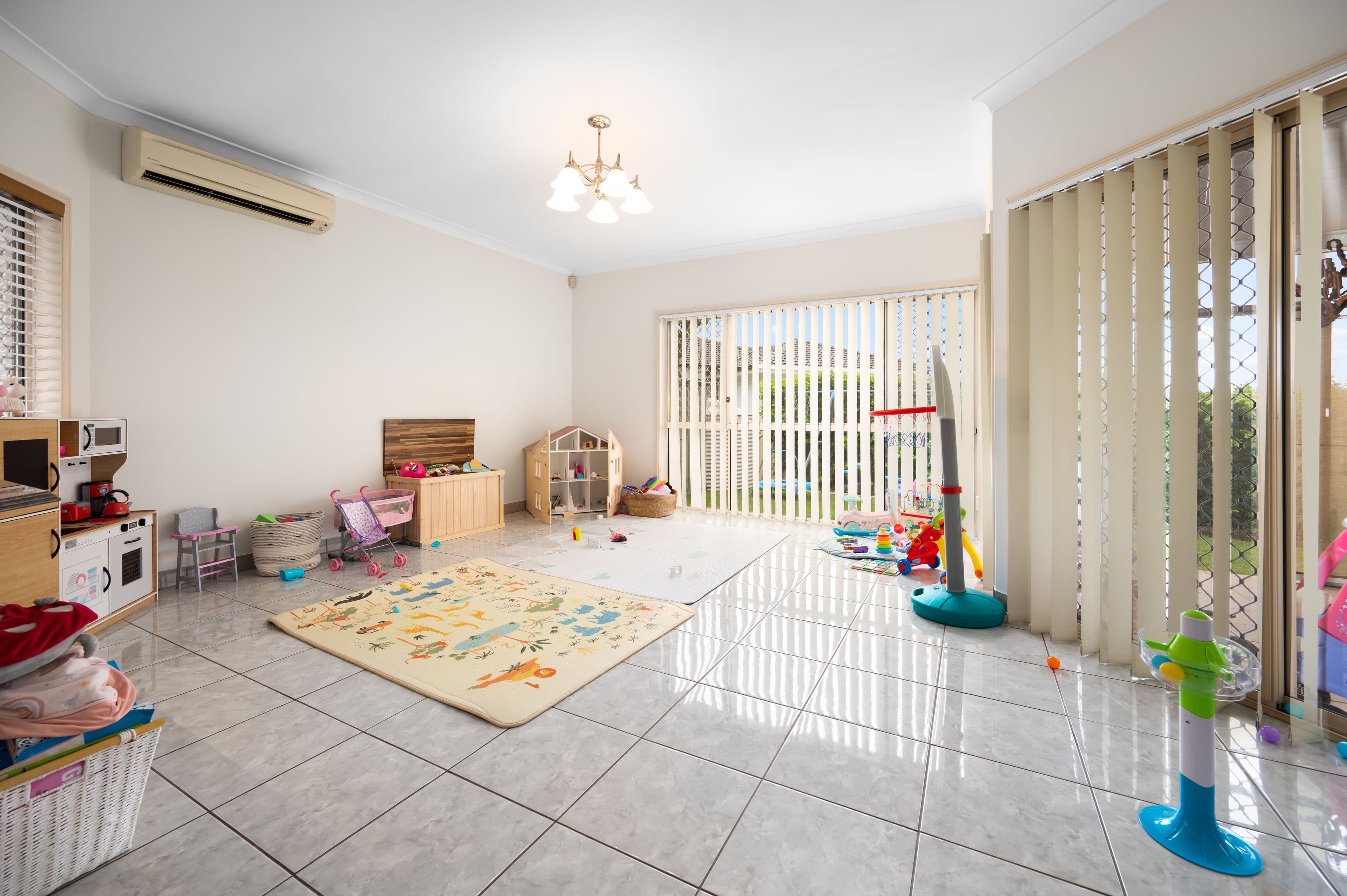 39 Ingles Circuit, Arundel QLD 4214, Arundel - Thumbnail 5
