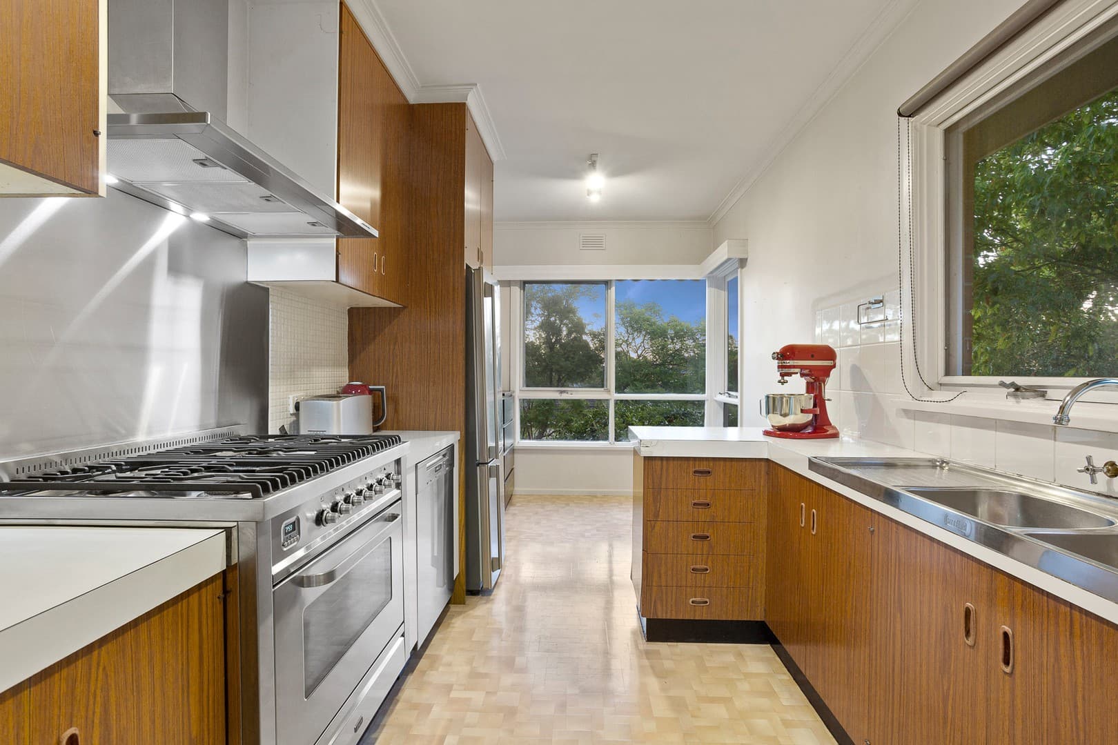 8 Ernst Street, Doncaster, VIC 3108, Doncaster - Thumbnail 3