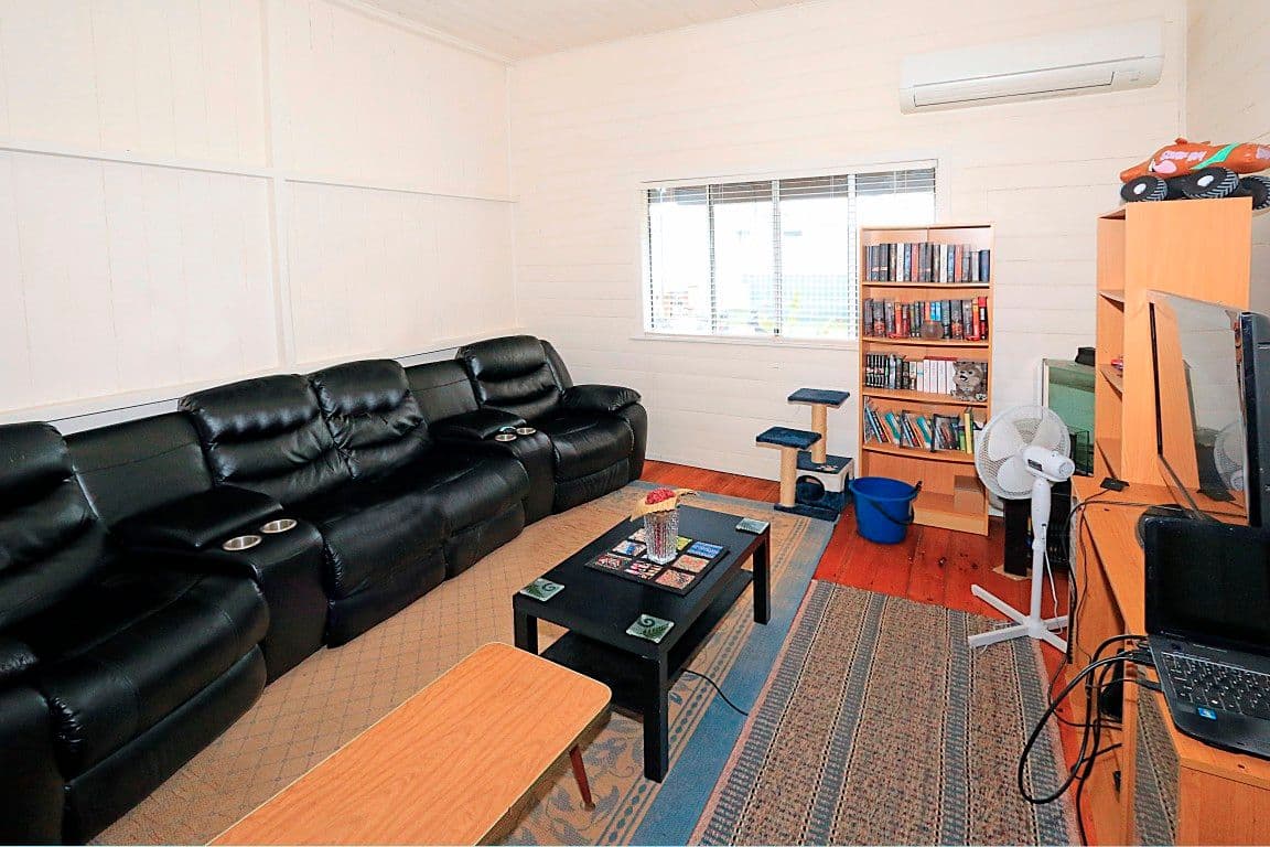 8 Thackeray Street, PARK AVENUE QLD 4701, Park Avenue - Thumbnail 5