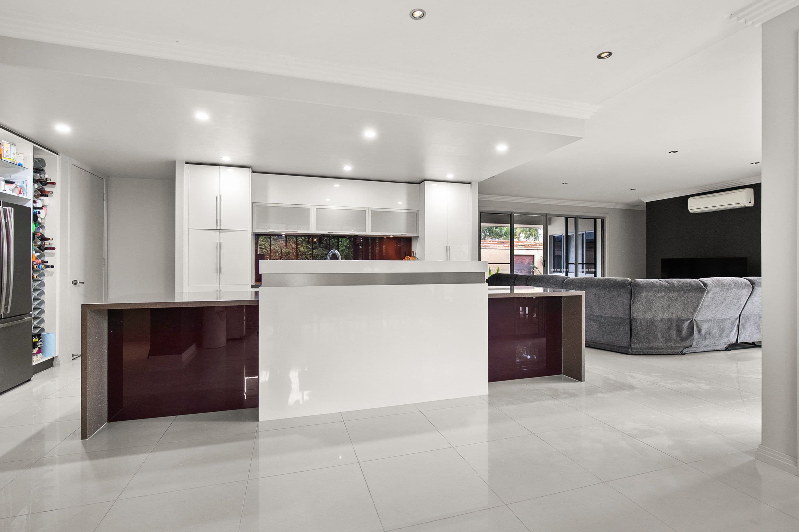 19 Coldstream Street, Emerald QLD 4720, Emerald - Thumbnail 2