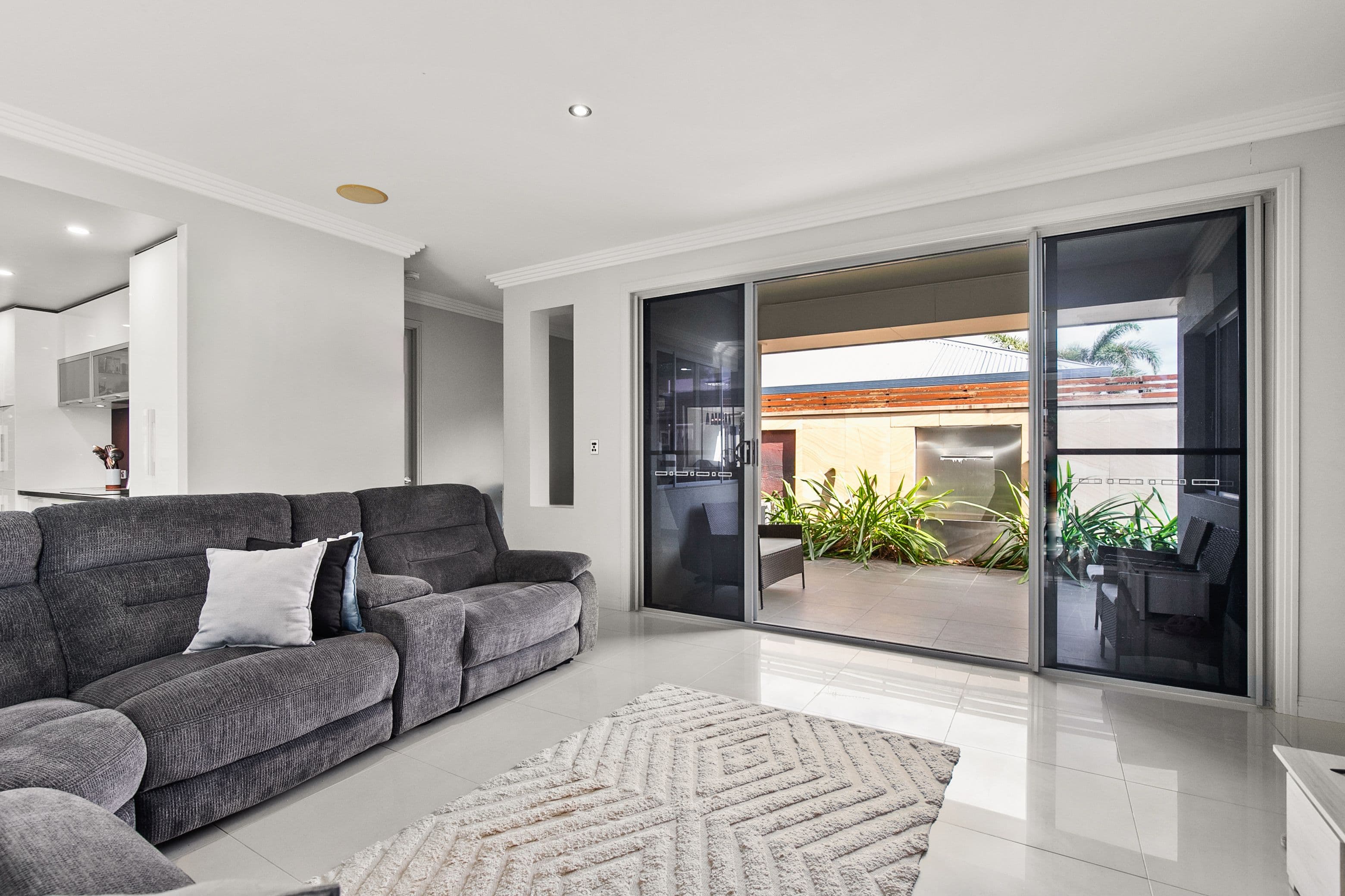 19 Coldstream Street, Emerald QLD 4720, Emerald - Thumbnail 6
