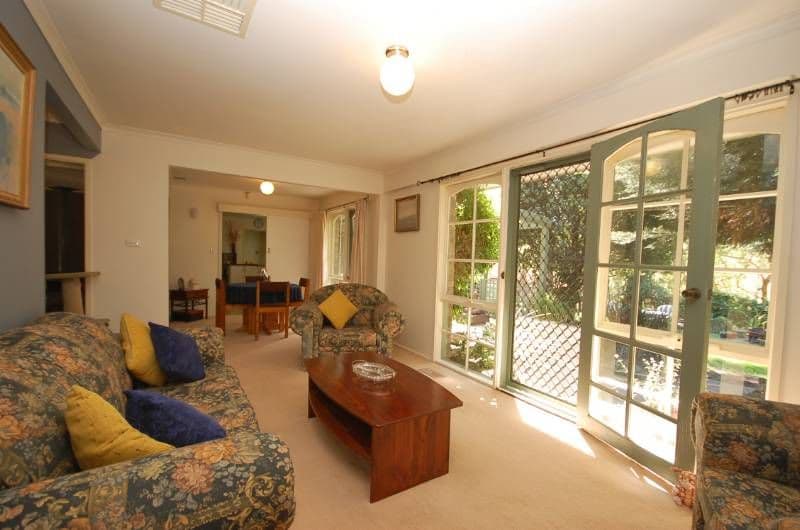 11 Seymour Street, SEVILLE VIC 3139, Seville - Thumbnail 2