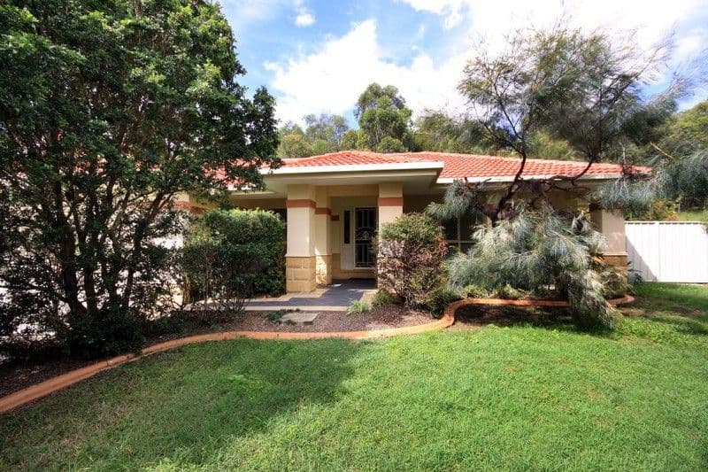 28 Gordonia Drive, REEDY CREEK QLD 4227, Reedy Creek - Thumbnail 2
