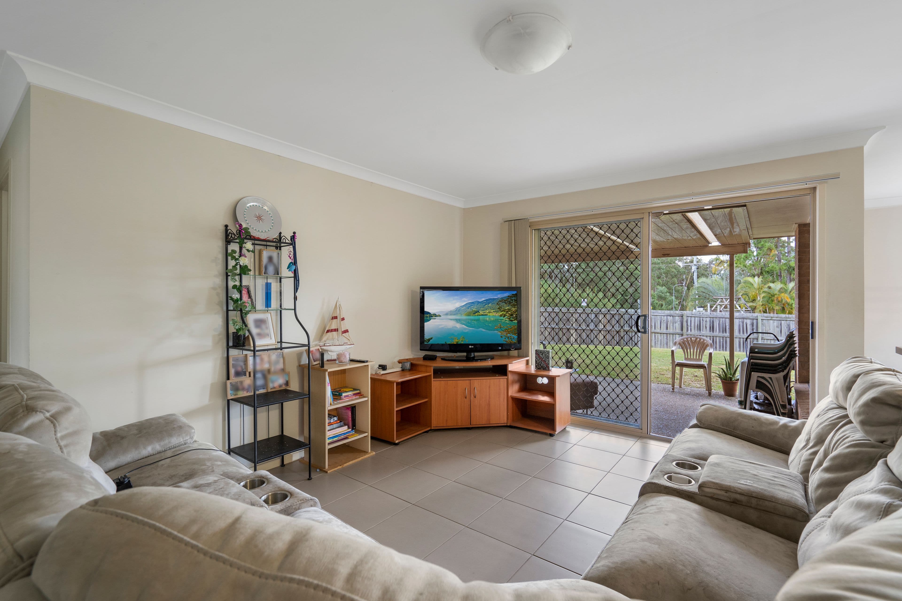 1 Barcombe Drive, Berrinba QLD 4117, Berrinba - Thumbnail 4