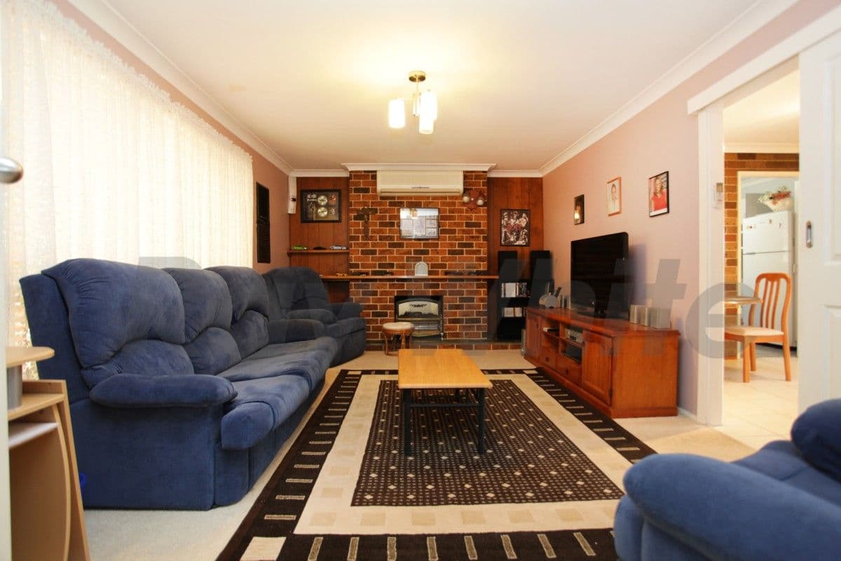 40 Deborah Crescent, CAMBRIDGE PARK NSW 2747, Cambridge Park - Thumbnail 2
