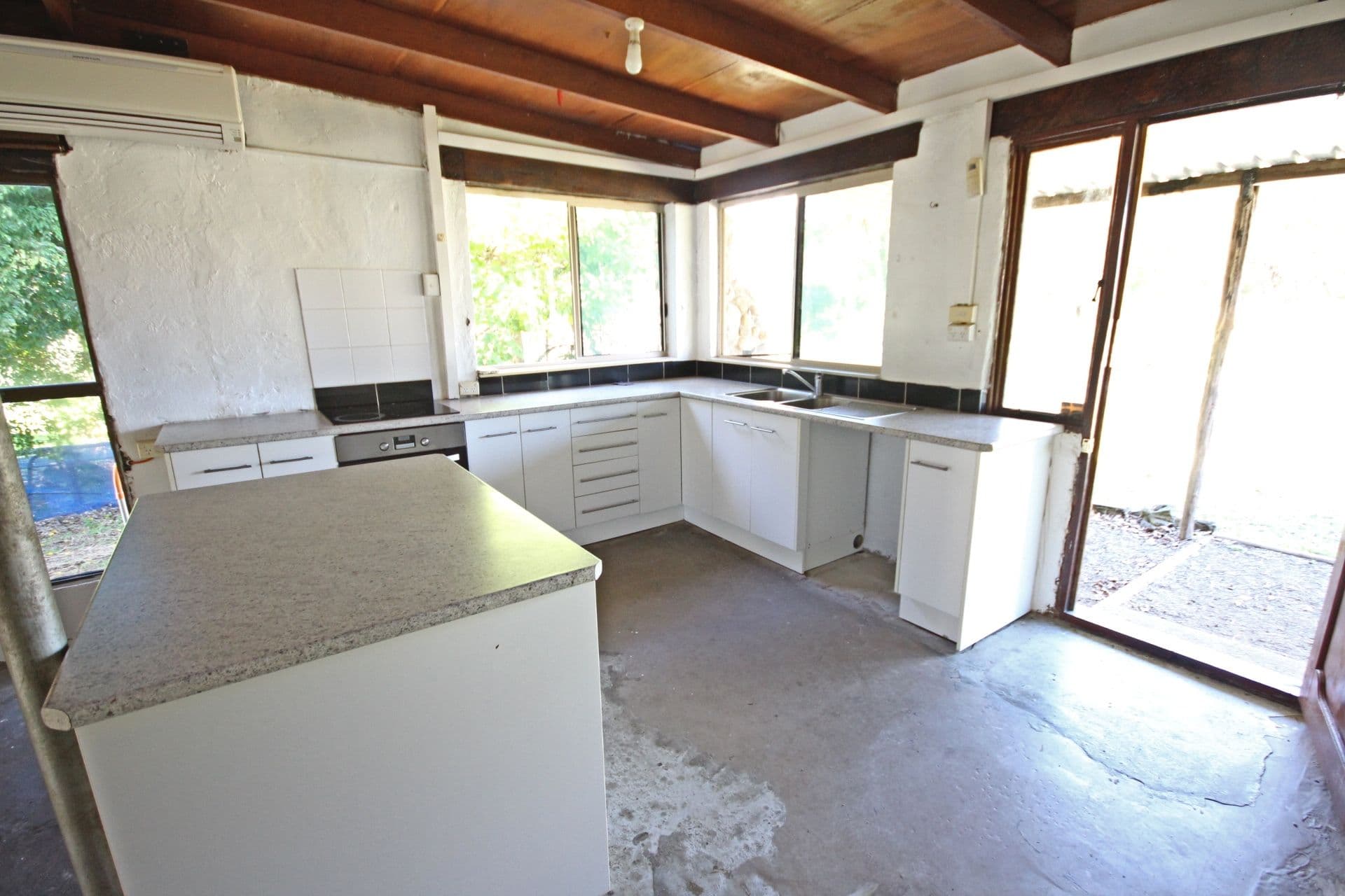 22 Maralyn Avenue, Grasstree Beach QLD 4740, Grasstree Beach - Thumbnail 3