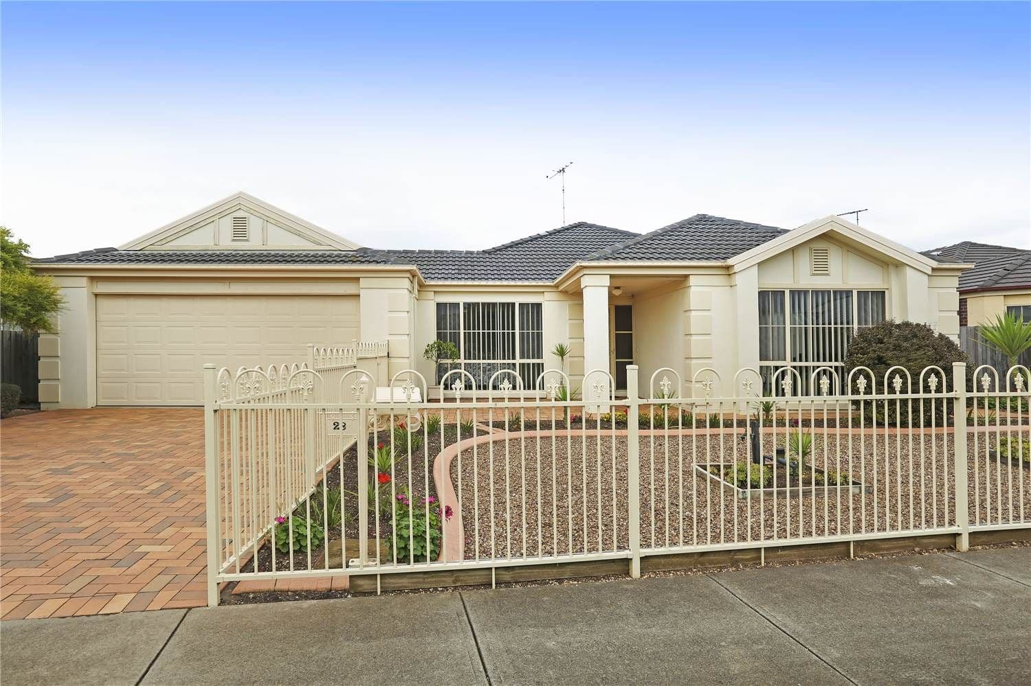 27-28 Sparrow Court, LARA VIC 3212, Lara - Image 1