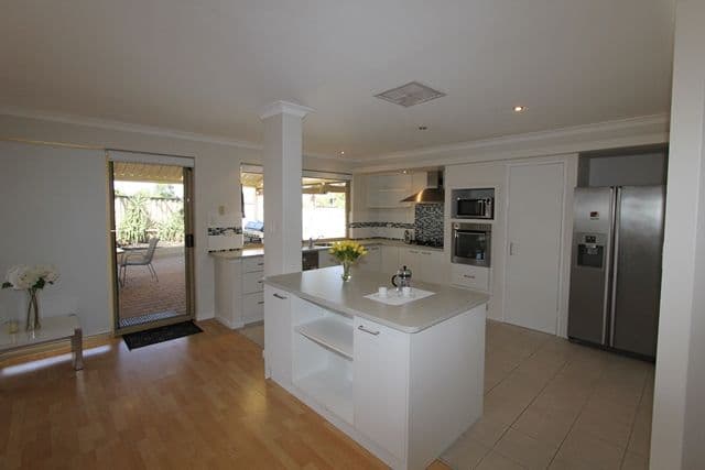 31 Arrowsmith Rise, MARANGAROO WA 6064, Marangaroo - Thumbnail 5