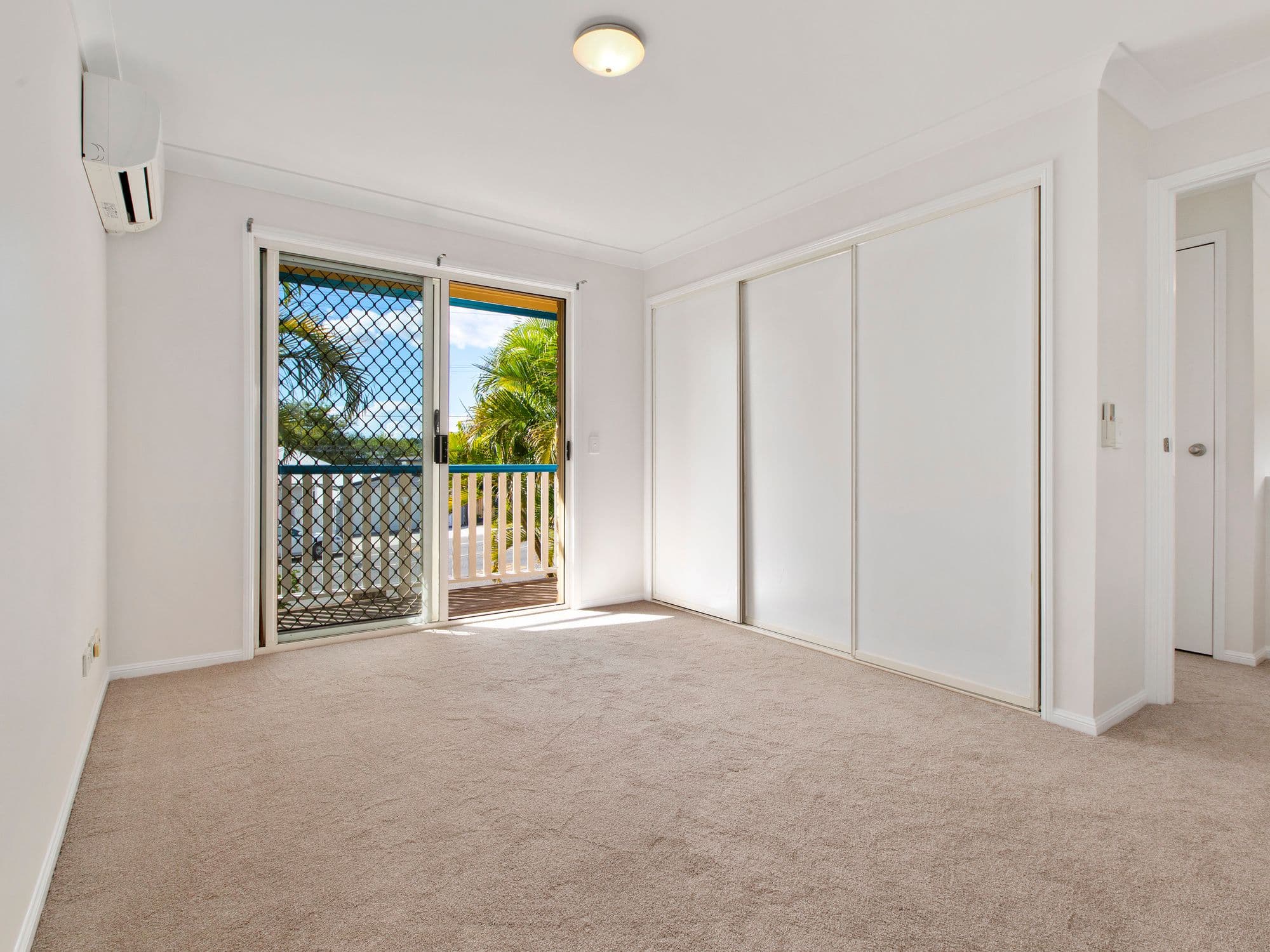 180 Seville Road, Holland Park QLD 4121, Holland Park - Thumbnail 5