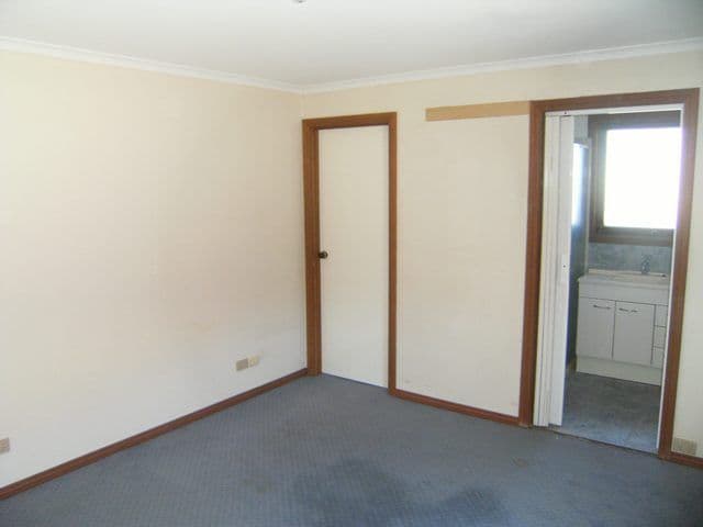 15 McComb Street, LILYDALE VIC 3140, Lilydale - Thumbnail 5
