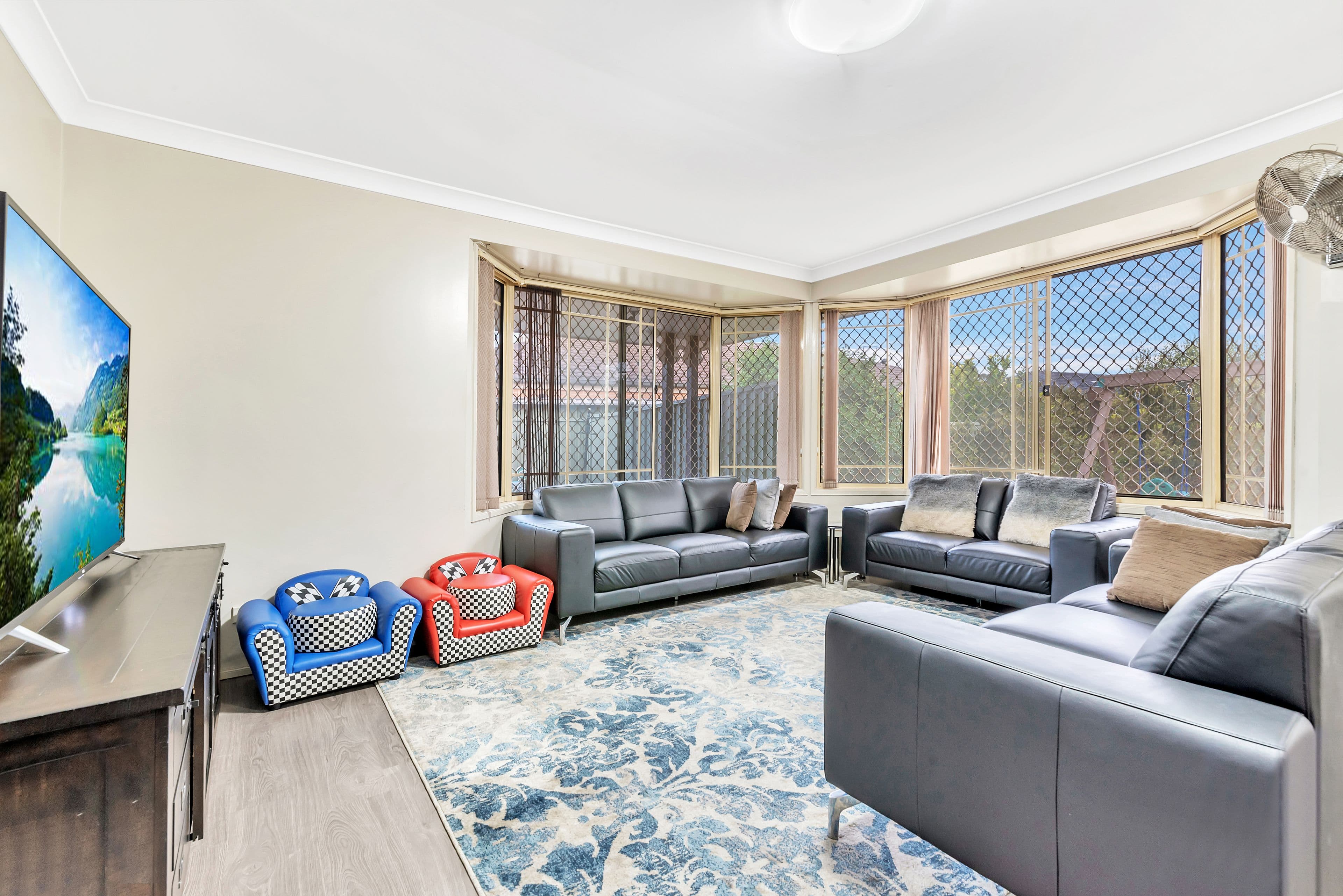 12 Baldini Place, Hinchinbrook - Thumbnail 2