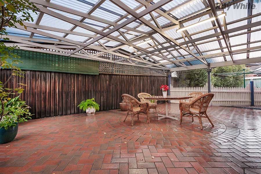 3 Pembroke Close, Taylors Lakes VIC 3038, Taylors Lakes - Thumbnail 8