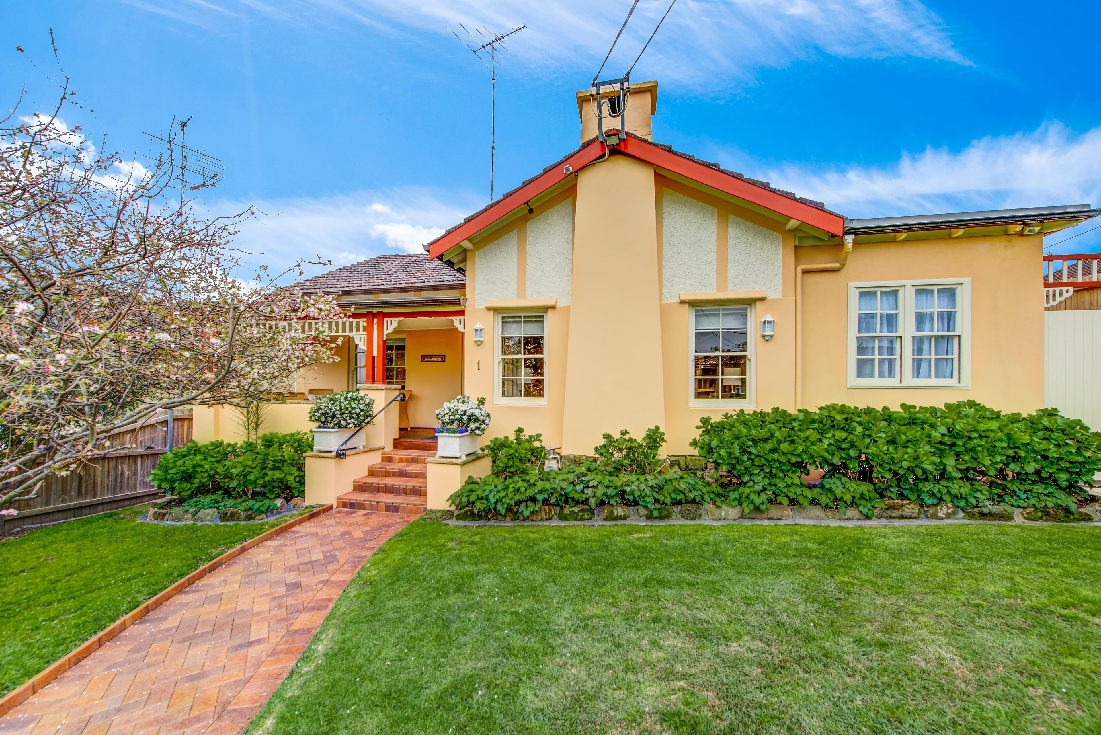 1 Glades Avenue, Gladesville - Thumbnail 2