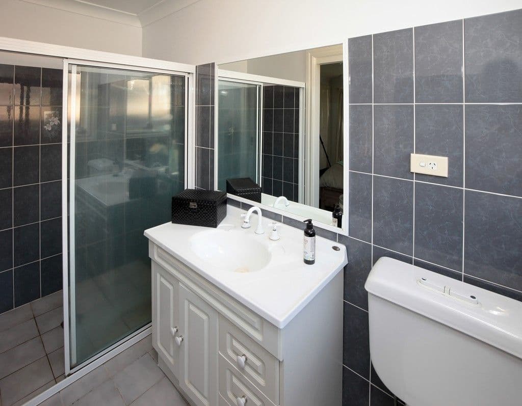 6 Otama Street, Glenfield Park - Thumbnail 4