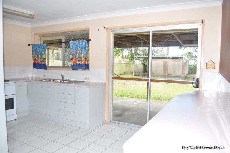 8 Scenic Avenue, BROWNS PLAINS QLD 4118, Browns Plains - Thumbnail 2