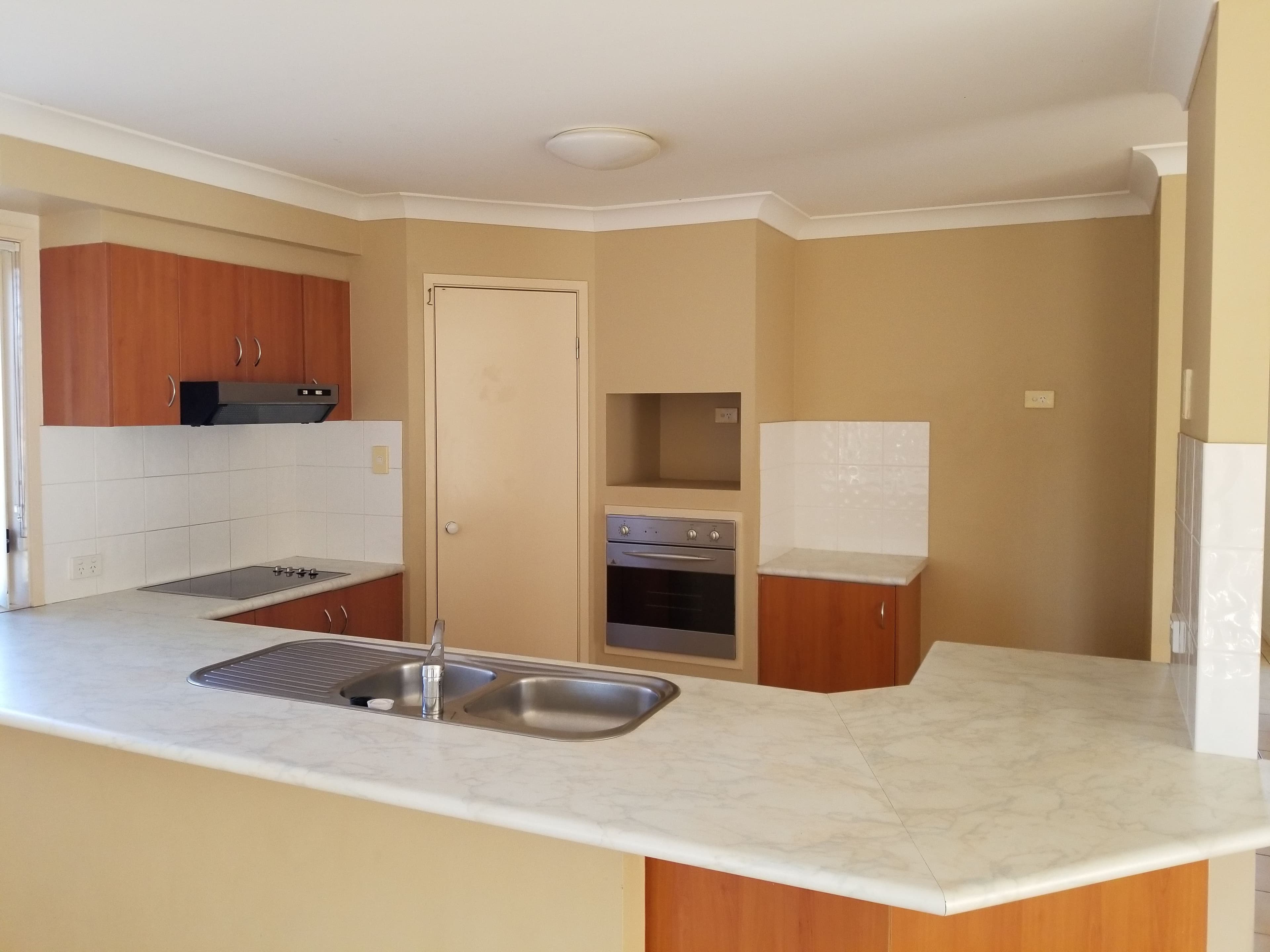 33 Bedivere Drive, Ormeau QLD 4208, Ormeau - Thumbnail 2