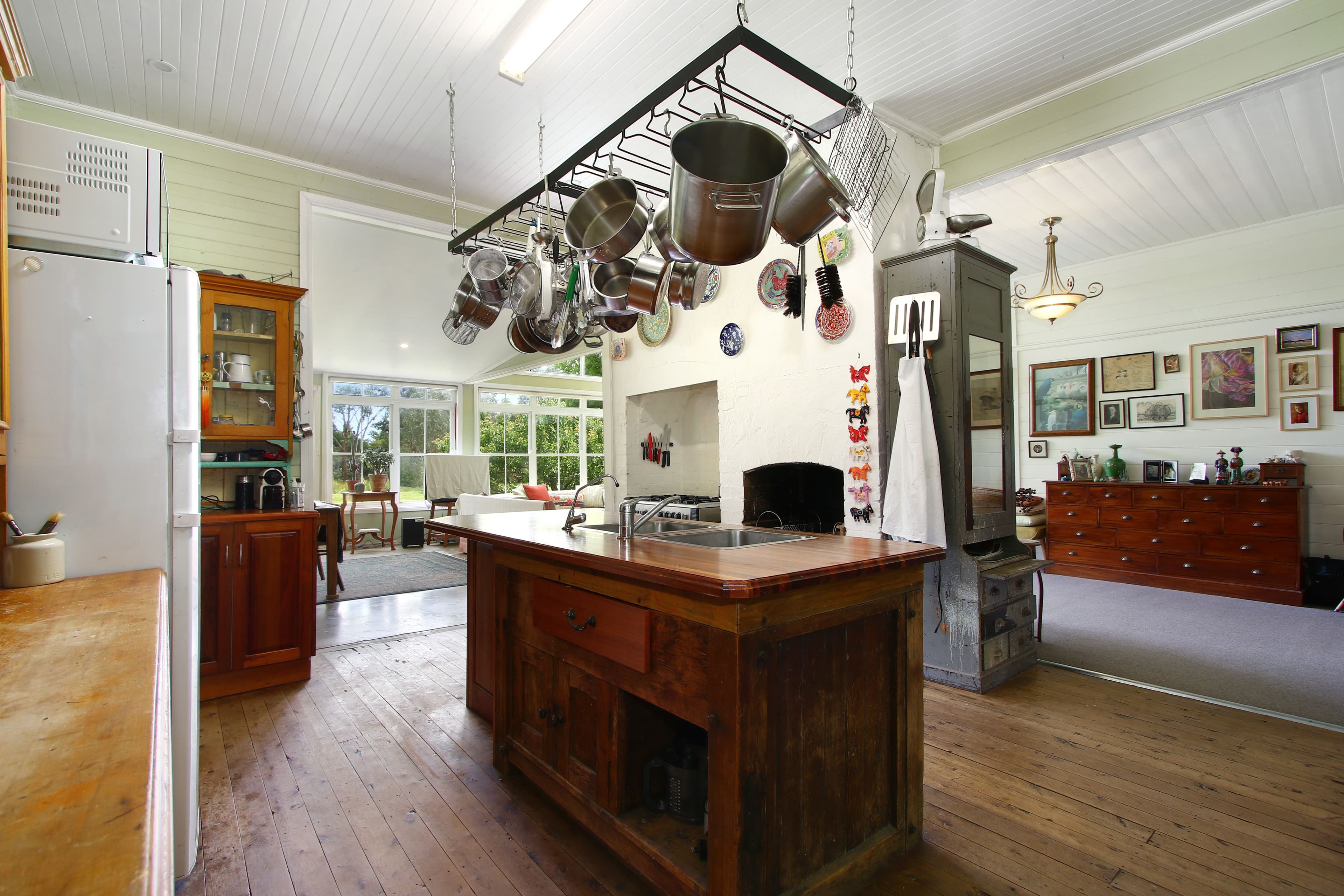 11 East Street, Uralla NSW 2358, Uralla - Thumbnail 2