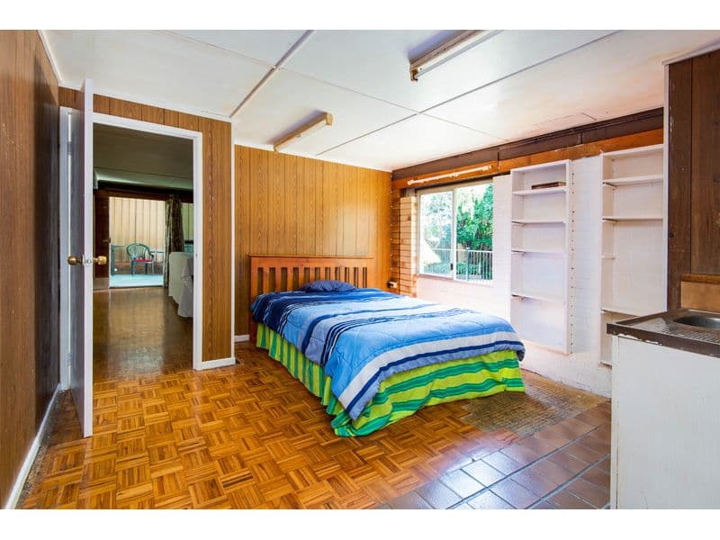 42 Chauvin Street, ROBERTSON QLD 4109, Robertson - Thumbnail 5